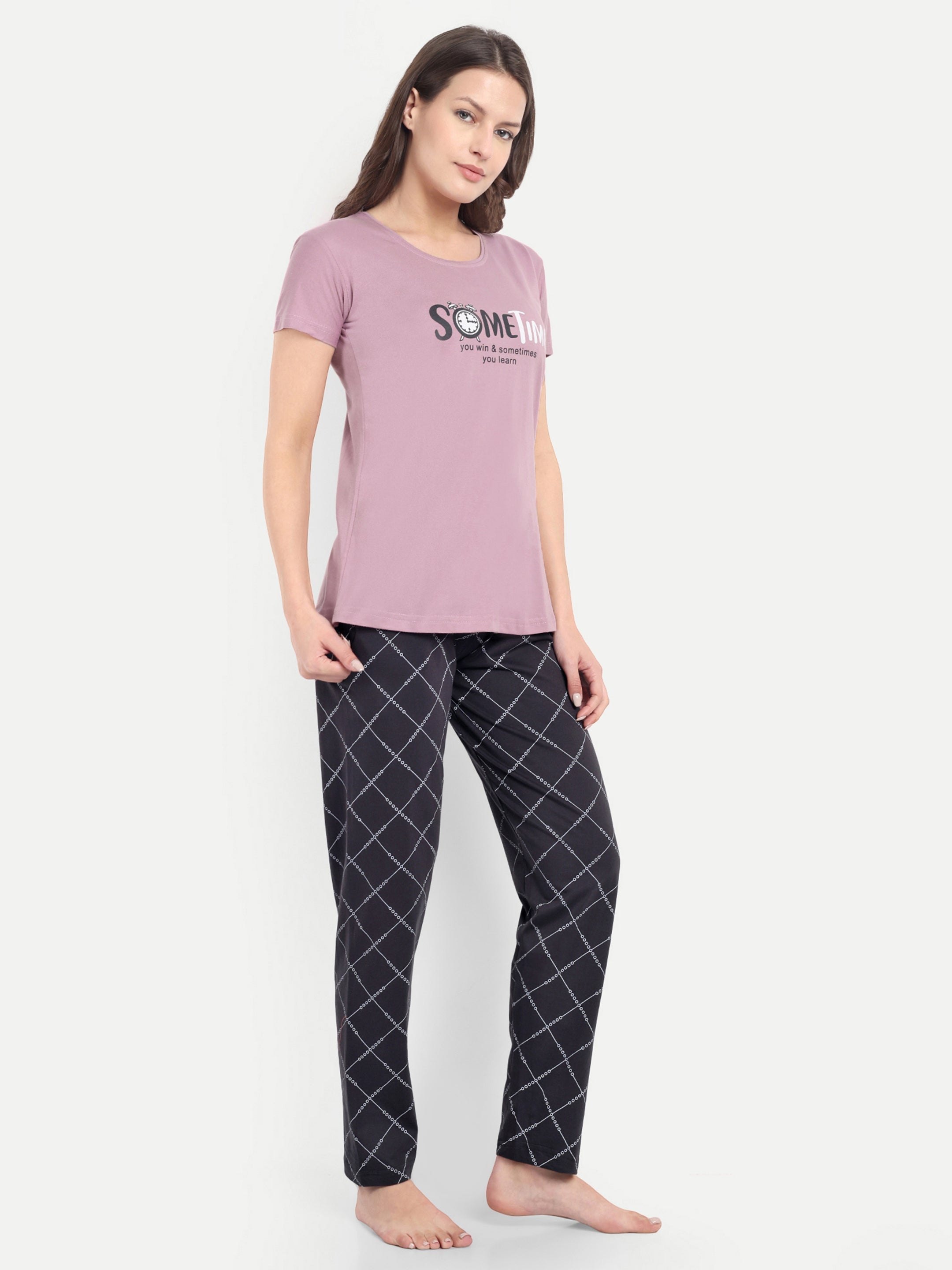 Women's Cotton Checked Night Suit Set of T-shirt & Pyjama (15057a)