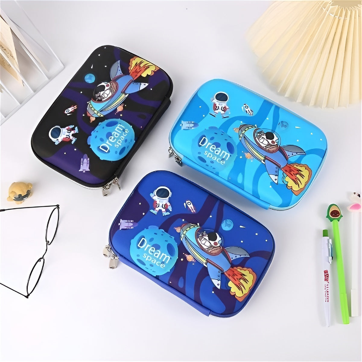Astronaut 3D Smiggle Pouch - Tinyminymo