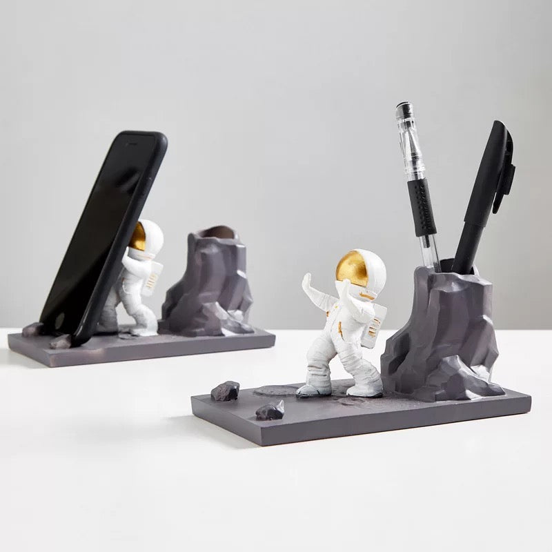 Astronaut Stationery and Phone Holder - Tinyminymo