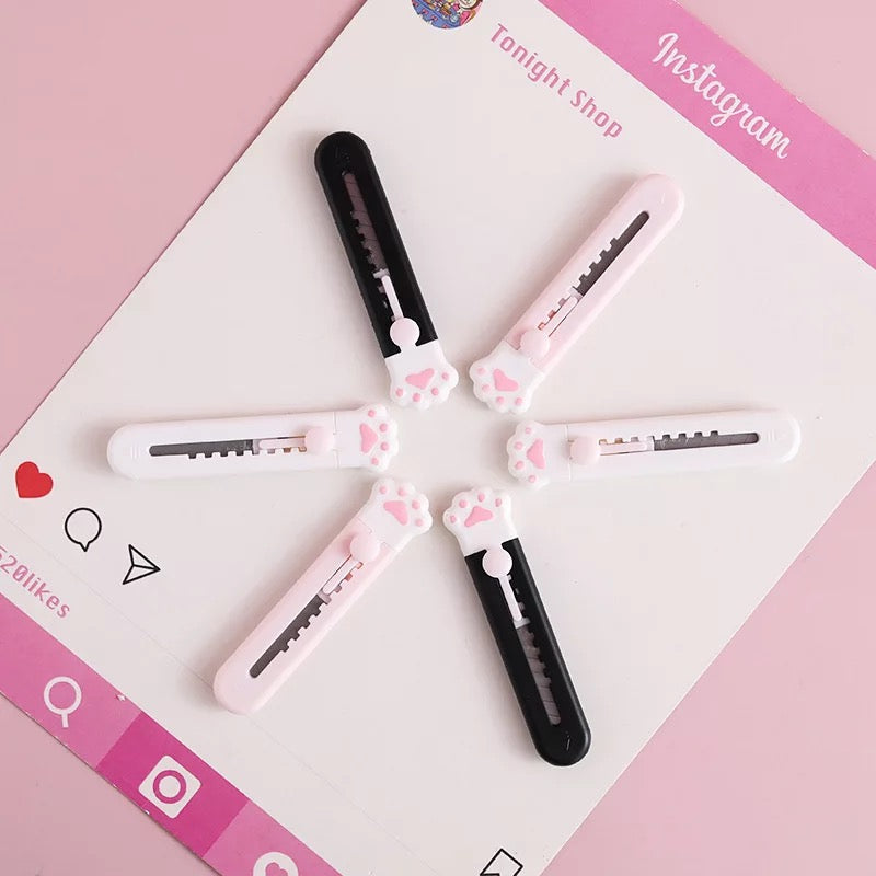 Kawaii Paw Paper Cutter