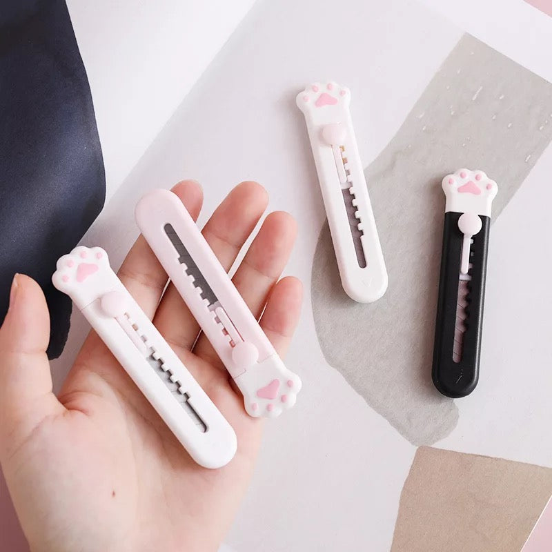 Kawaii Paw Paper Cutter