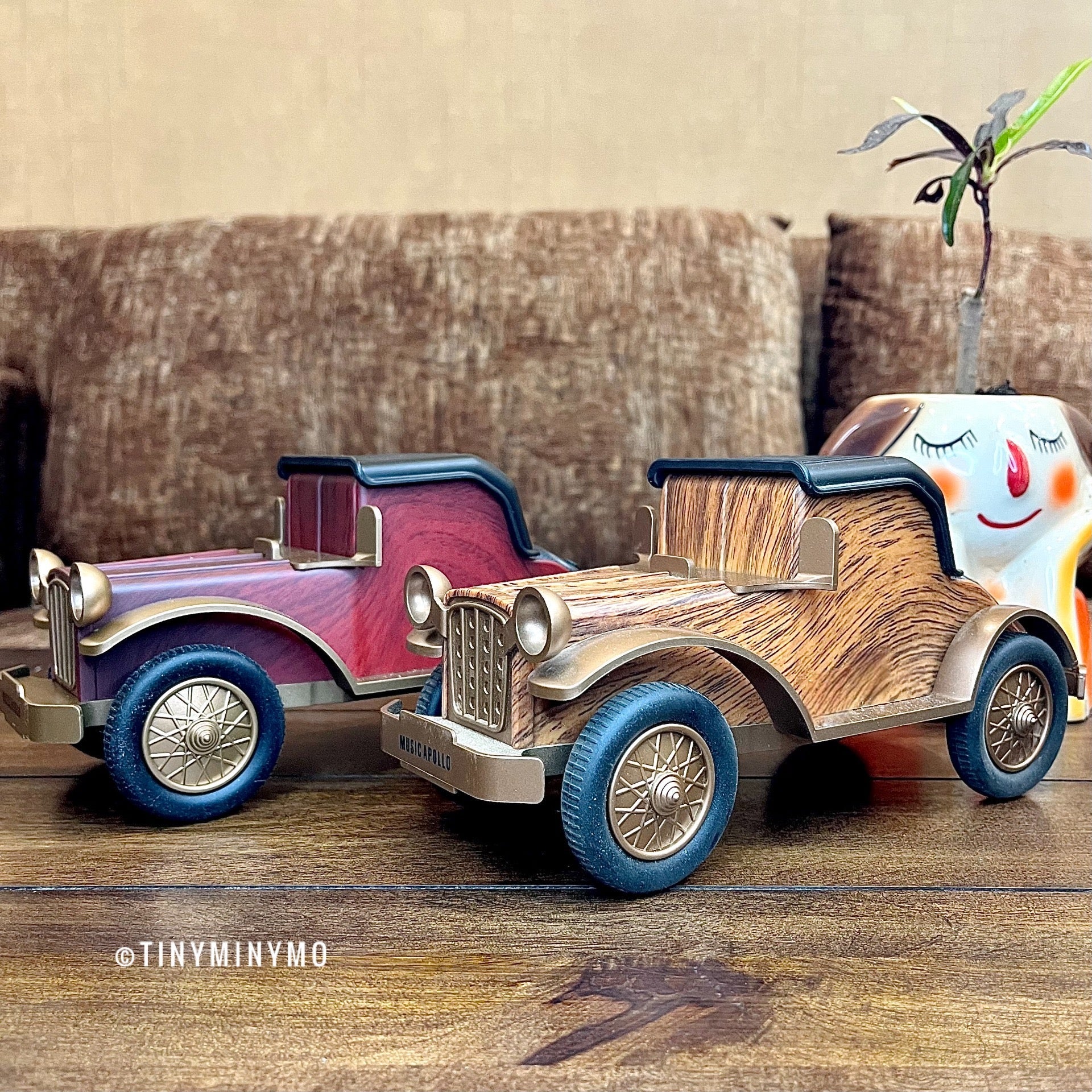 Vintage Car Shaped Bluetooth Speaker