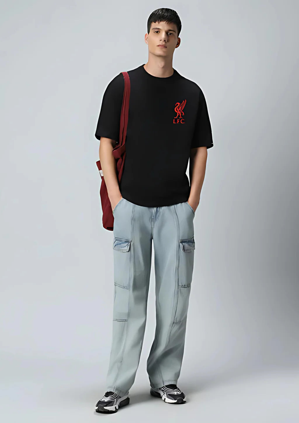 LIVERPOOL FC Black OVERSIZED T-SHIRT