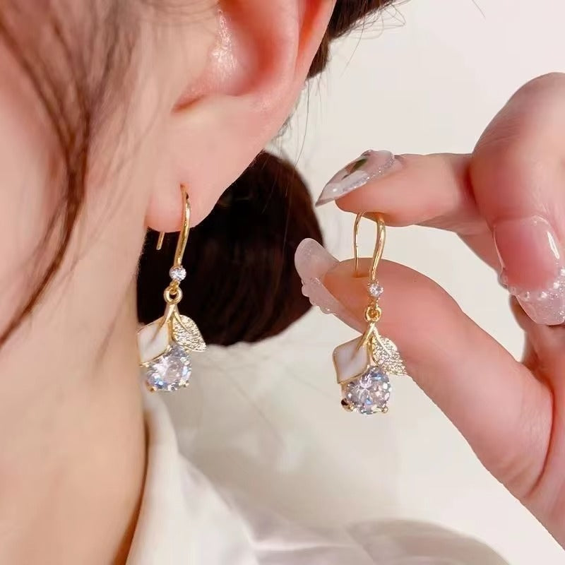 Korean Ginkgo Leaf Light Luxury Shiny Exquisite Earring Hook Women's Tiny Drop Crystal Earrings