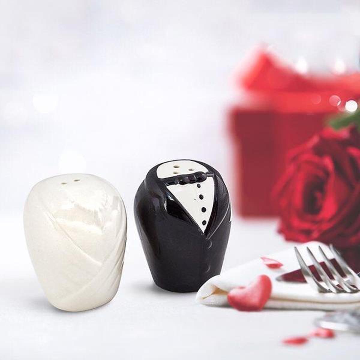 Bride and Groom Shakers