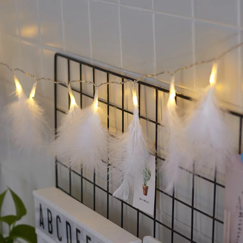 White Feather String Light