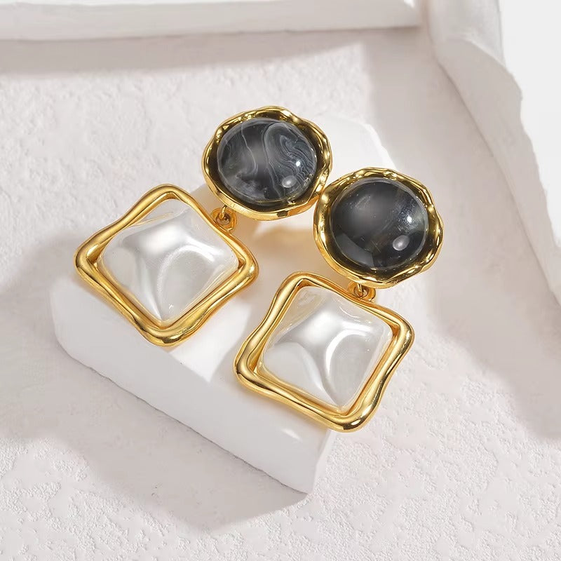Elegant Geometric Stud Earrings - Trendy